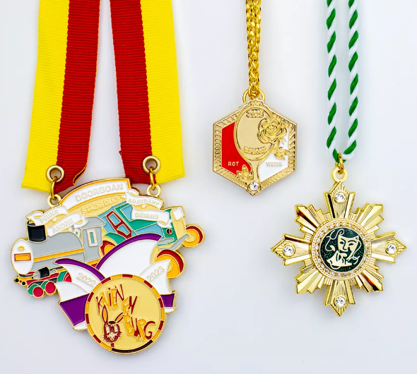 Why Choose Customized Medals for Souvenir Gifts?