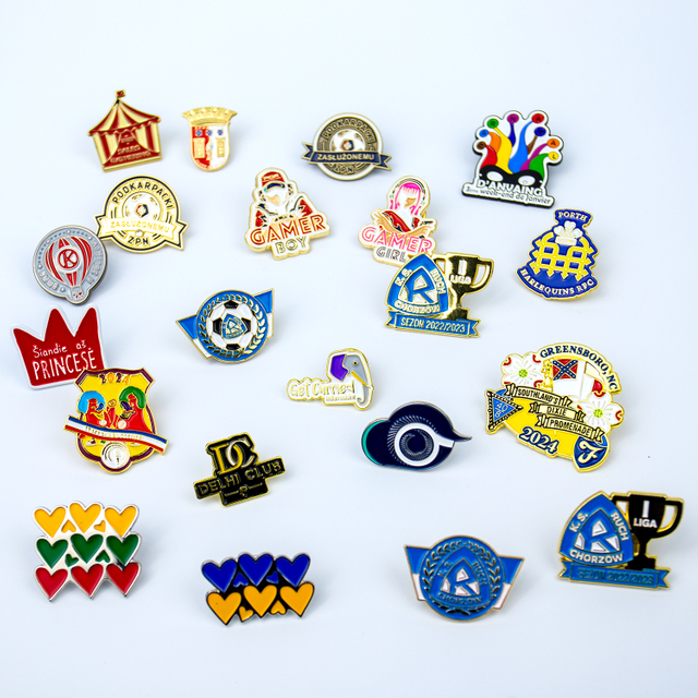 2025 Custom Country Flags Printed Enamel Pin Metal Lapel Pins For Clothes