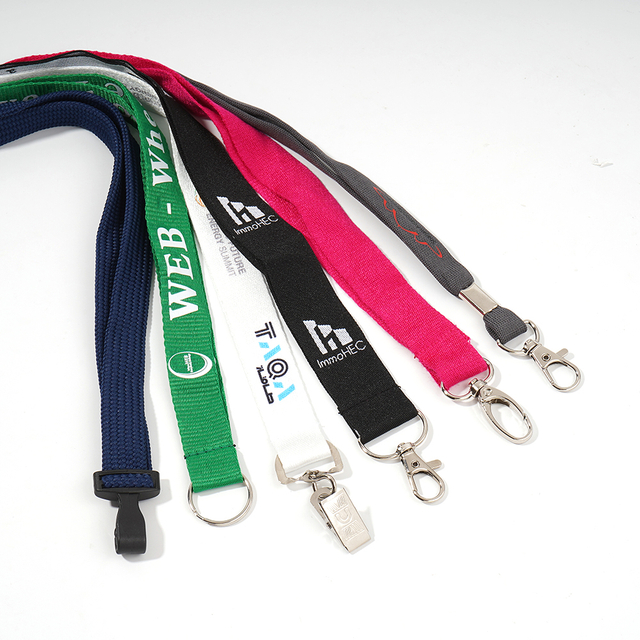 Durable Anti-Scratch Nylon Lanyard for Outdoor Adventure Custom Logo