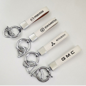 Stylish Trendy Quilted Leather Keychain with Rhinestone-studded Flower Charm Metal Hardware Daily Fashion Accessory